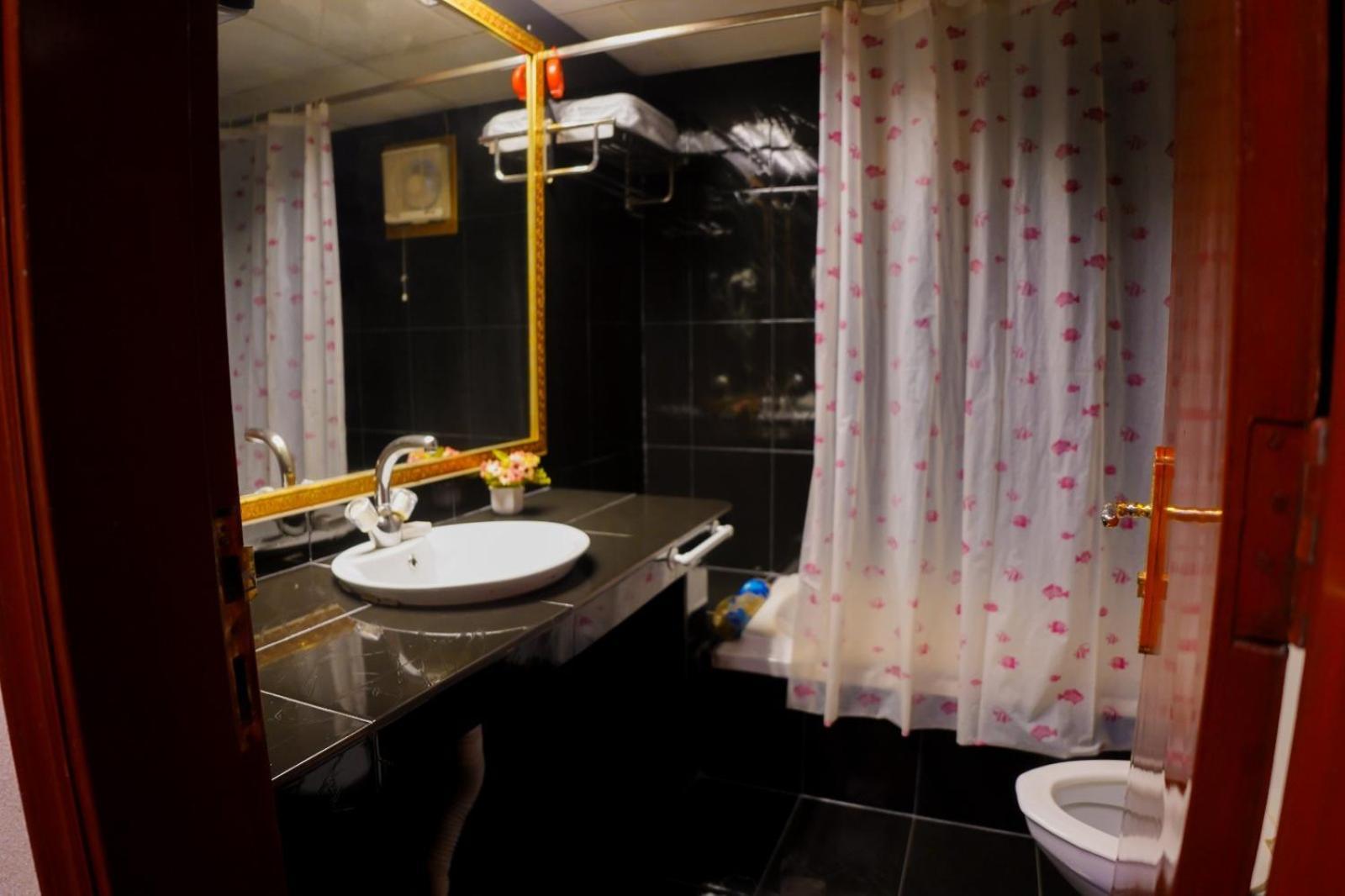 Indus Hotel Hajdarabad Zewnętrze zdjęcie