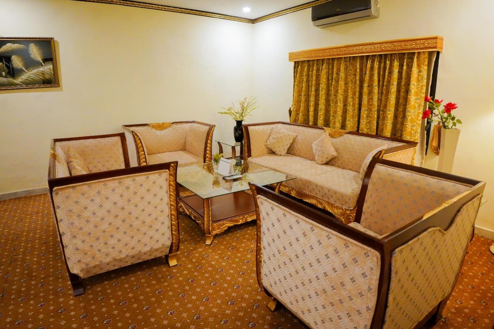 Indus Hotel Hajdarabad Zewnętrze zdjęcie