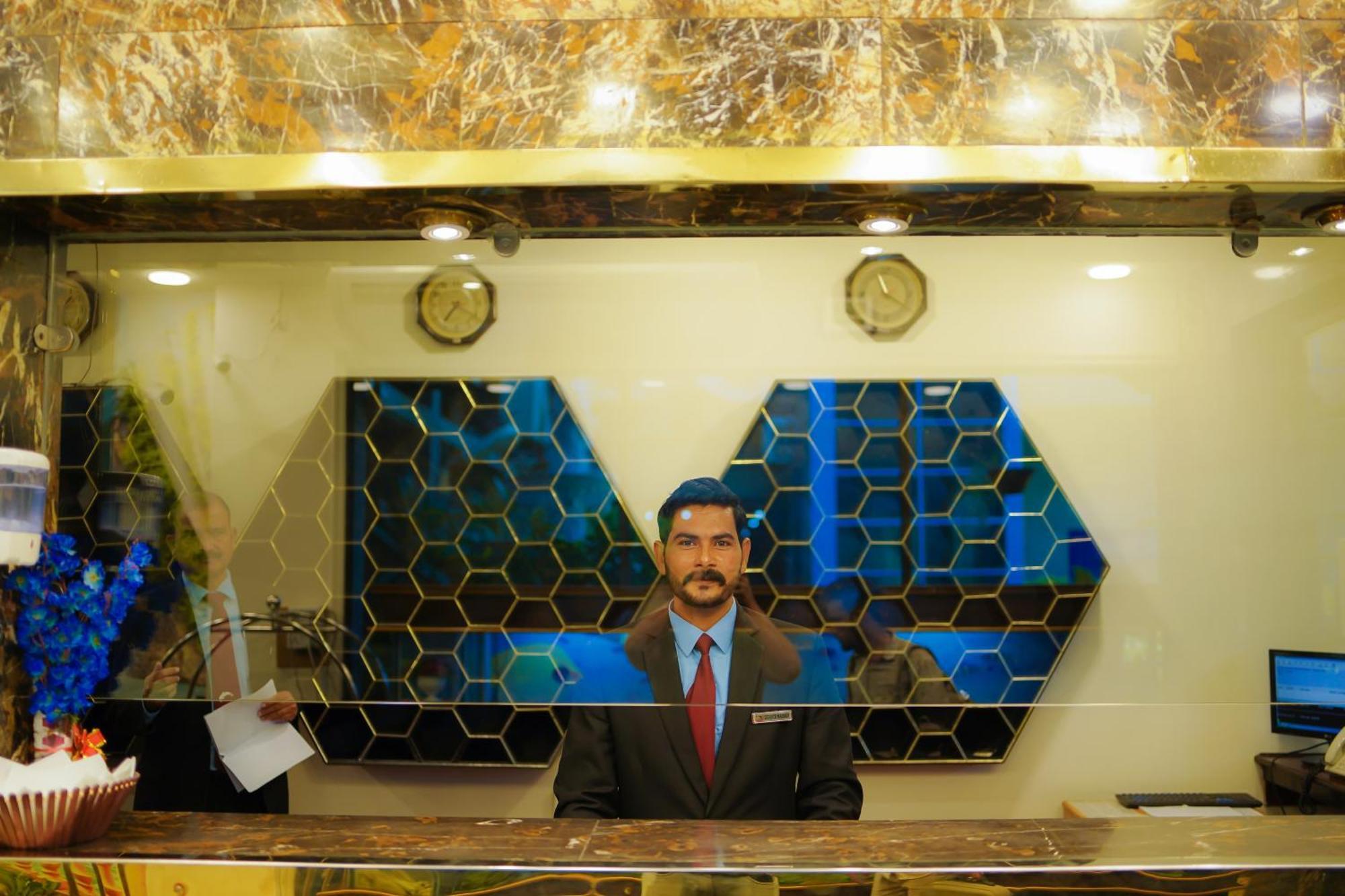 Indus Hotel Hajdarabad Zewnętrze zdjęcie