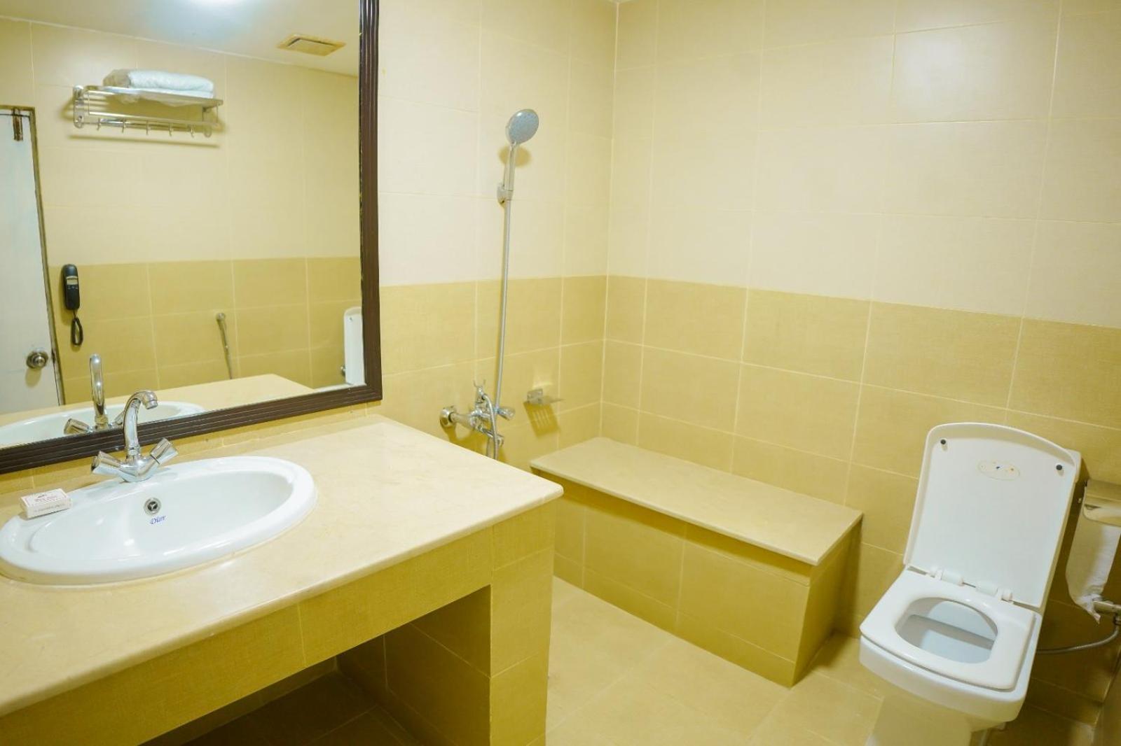 Indus Hotel Hajdarabad Zewnętrze zdjęcie
