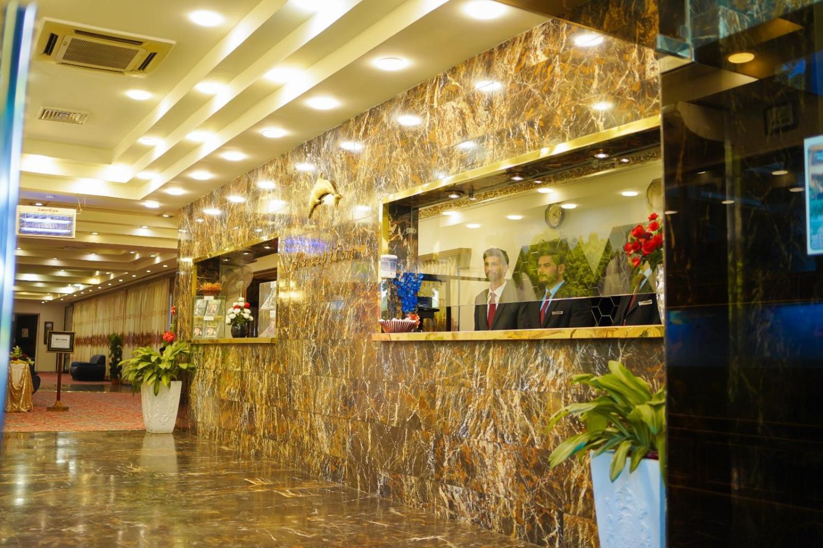 Indus Hotel Hajdarabad Zewnętrze zdjęcie